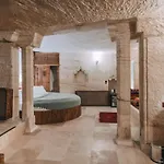 Sora Cave Hotel *