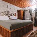 Hotel Sora Cave