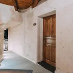 Sora Cave فندق