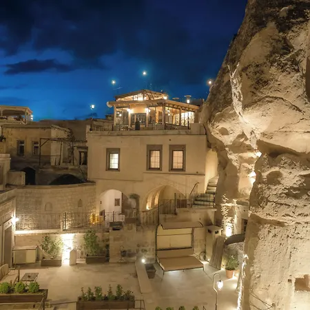 Sora Cave * غوريمِيه